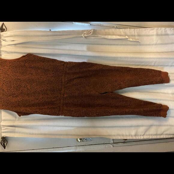 Brown Animal Print Jumper Size XL - Picture 8 of 9